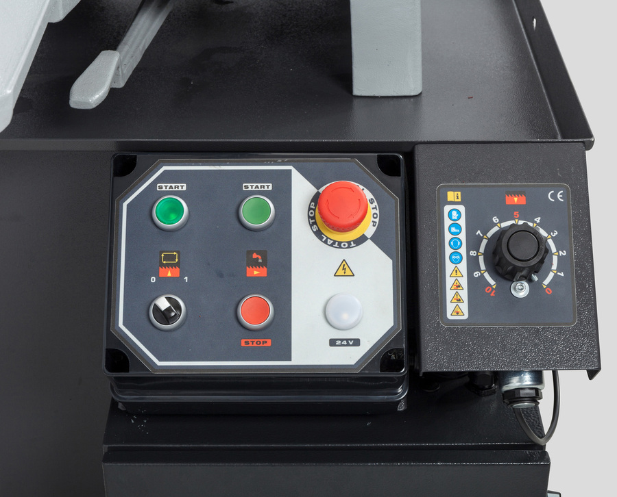 Pilous ARG 300 plus E.H. hydraulische zwaartekracht-bandzaagmachine