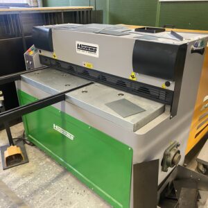 Huvema LRGM 1350 x 3 - Jong gebruikte mechanische plaatschaar